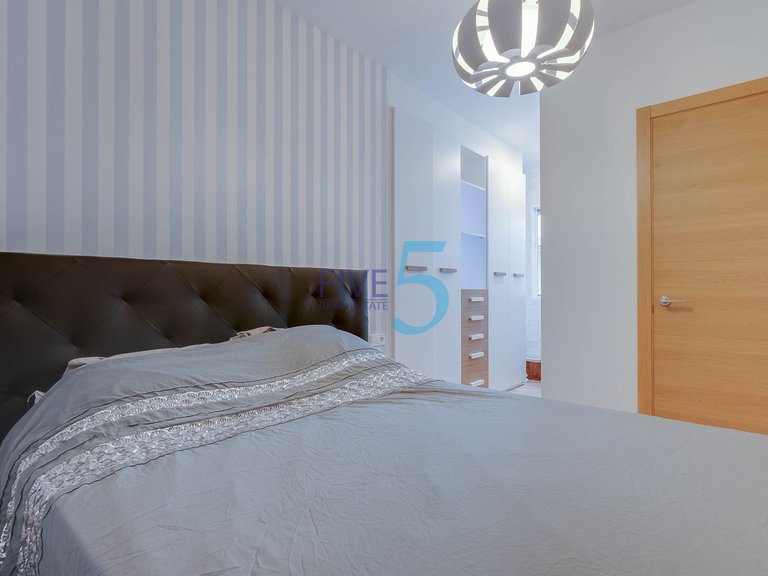 Apartment for Sale in Alicante, Valencia 18