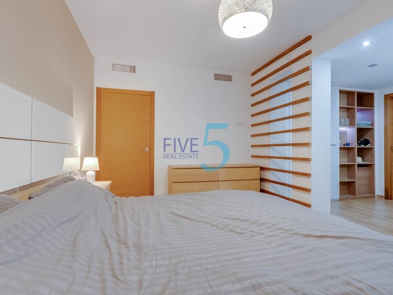 Apartment for Sale in Alicante, Valencia 13