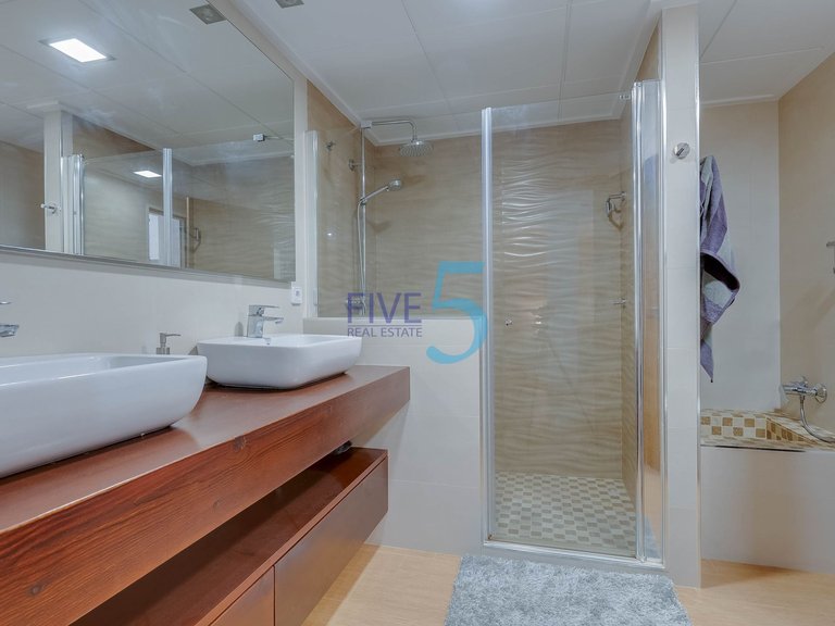 Apartment for Sale in Alicante, Valencia 16