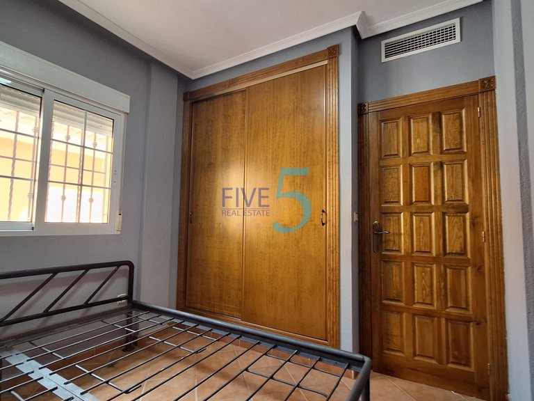 Apartment for Sale in Alicante, Valencia 17