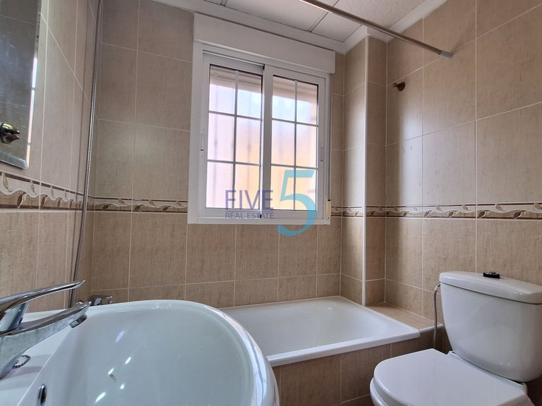 Apartment for Sale in Alicante, Valencia 26