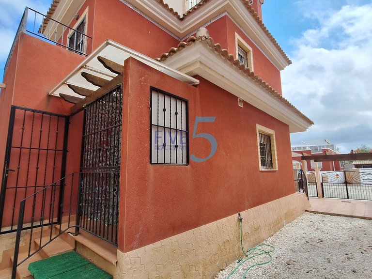 Apartment for Sale in Alicante, Valencia 10