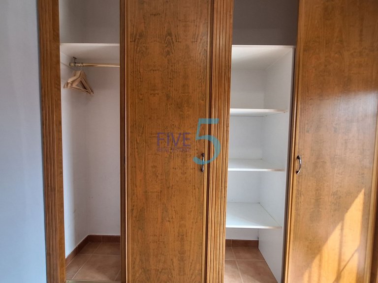 Apartment for Sale in Alicante, Valencia 28