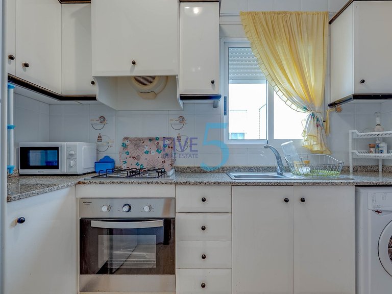 Apartment for Sale in Alicante, Valencia 5