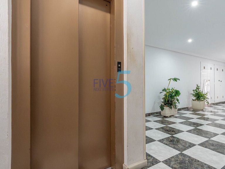 Apartment for Sale in Alicante, Valencia 12