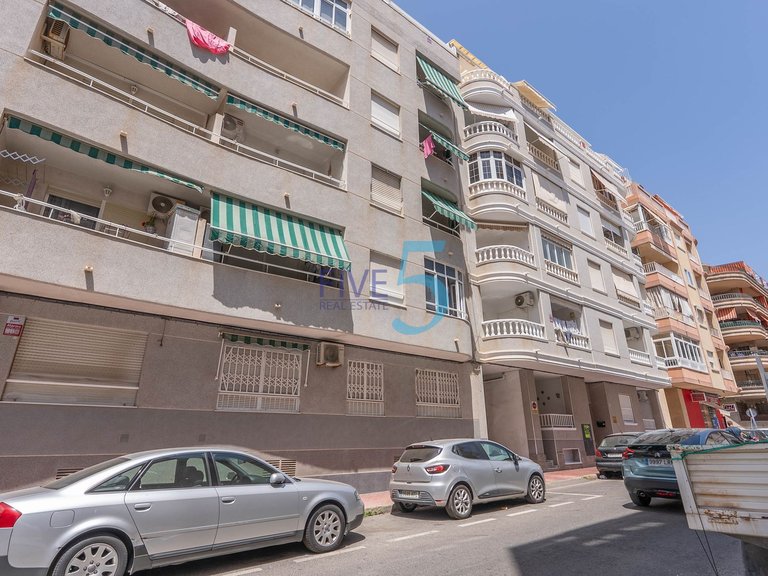 Apartment for Sale in Alicante, Valencia 15