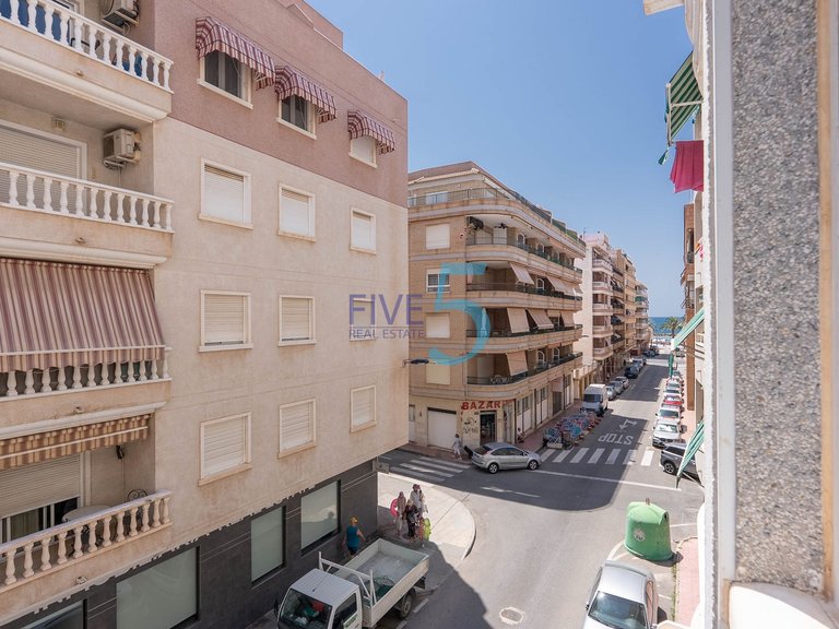 Apartment for Sale in Alicante, Valencia 1