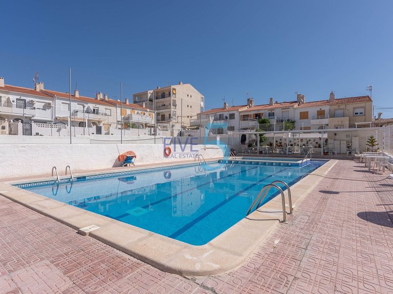 Apartment for Sale in Alicante, Valencia 1