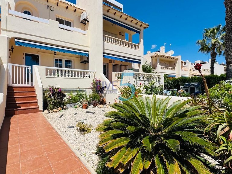 Villa for Sale in Alicante, Valencia 27