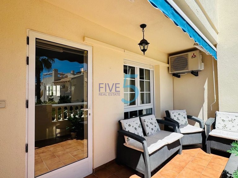 Villa for Sale in Alicante, Valencia 24