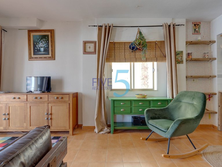 Apartment for Sale in Alicante, Valencia 4