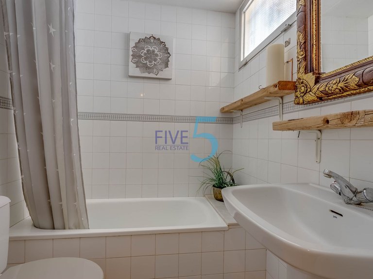 Apartment for Sale in Alicante, Valencia 9