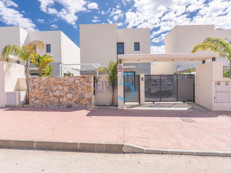 Villa for Sale in Alicante, Valencia 38