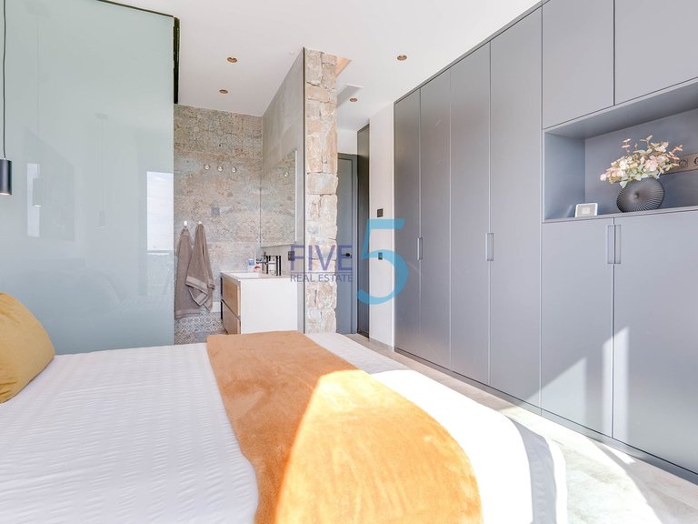 Villa for Sale in Alicante, Valencia 14