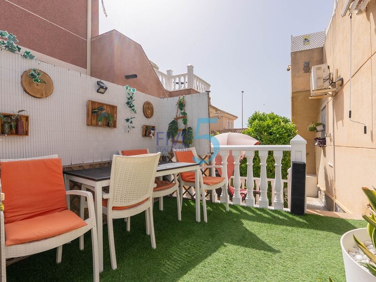 Villa for Sale in Alicante, Valencia 21
