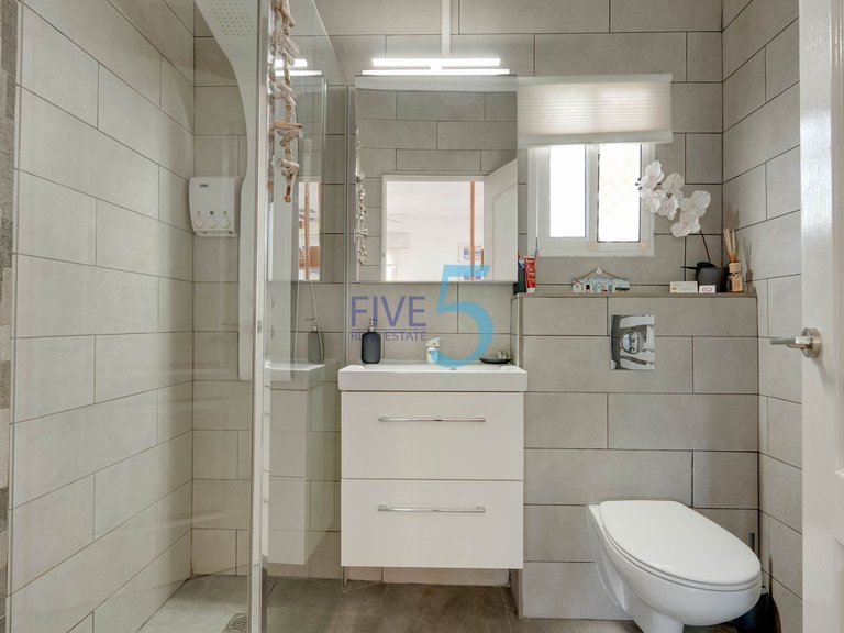 Villa for Sale in Alicante, Valencia 14