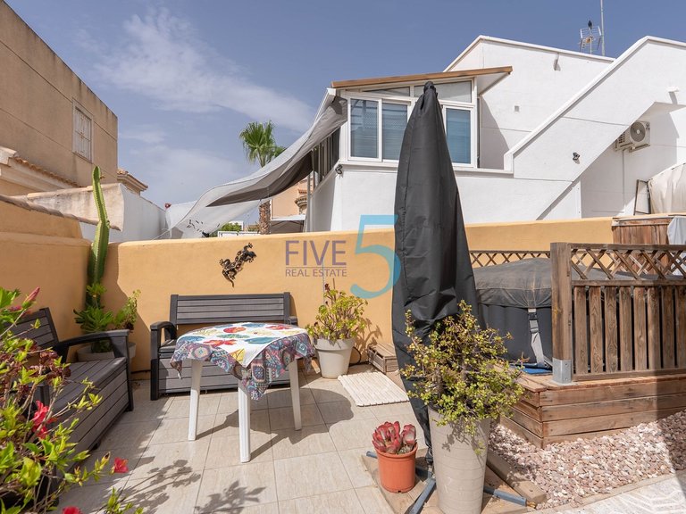 Villa for Sale in Alicante, Valencia 19