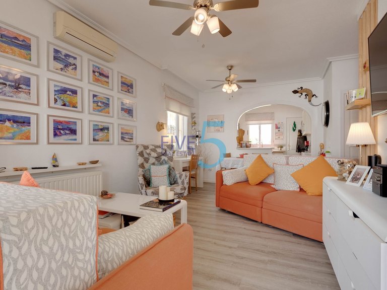 Villa for Sale in Alicante, Valencia 5
