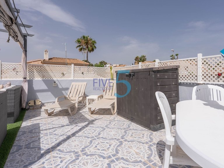 Villa for Sale in Alicante, Valencia 24