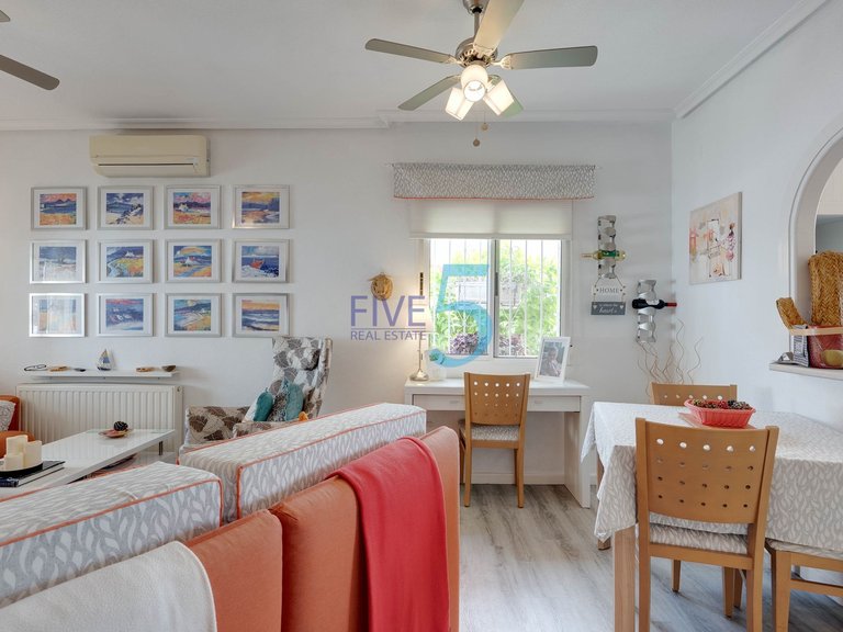 Villa for Sale in Alicante, Valencia 8