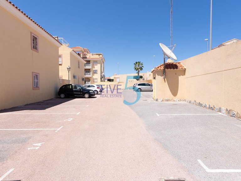 Apartment for Sale in Alicante, Valencia 25