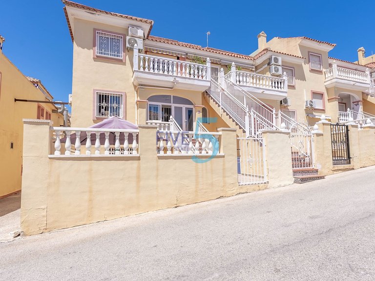 Apartment for Sale in Alicante, Valencia 2