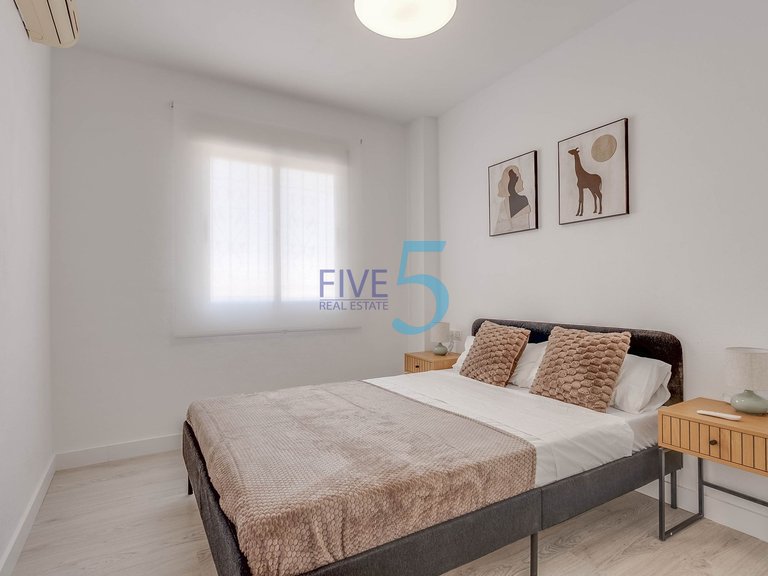 Apartment for Sale in Alicante, Valencia 10