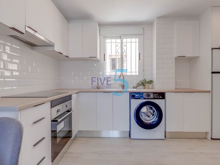 Apartment for Sale in Alicante, Valencia 8