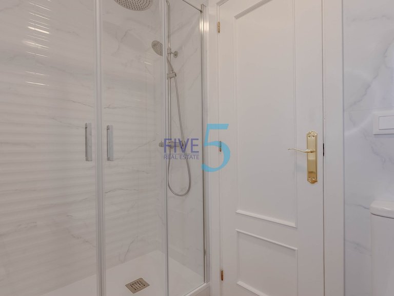 Apartment for Sale in Alicante, Valencia 15