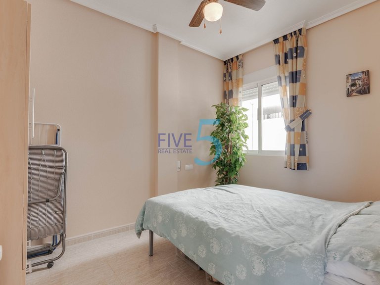Apartment for Sale in Alicante, Valencia 12