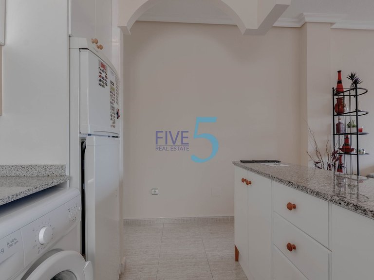 Apartment for Sale in Alicante, Valencia 8