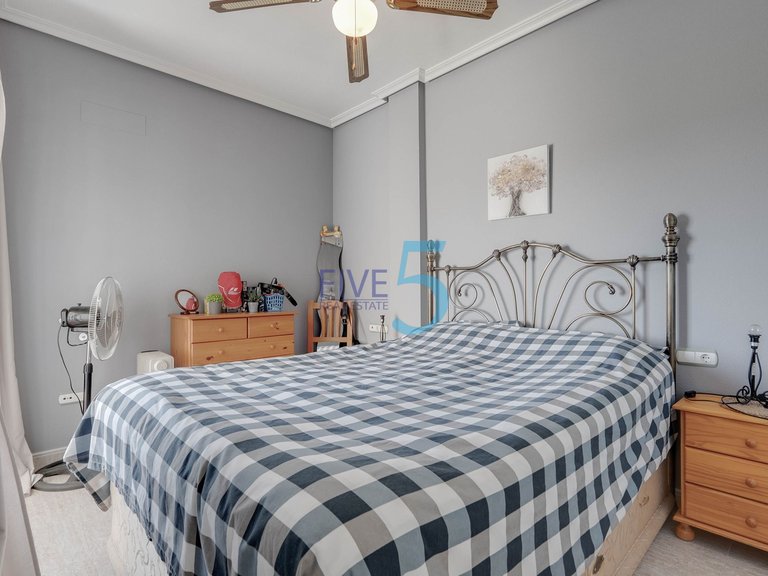 Apartment for Sale in Alicante, Valencia 9