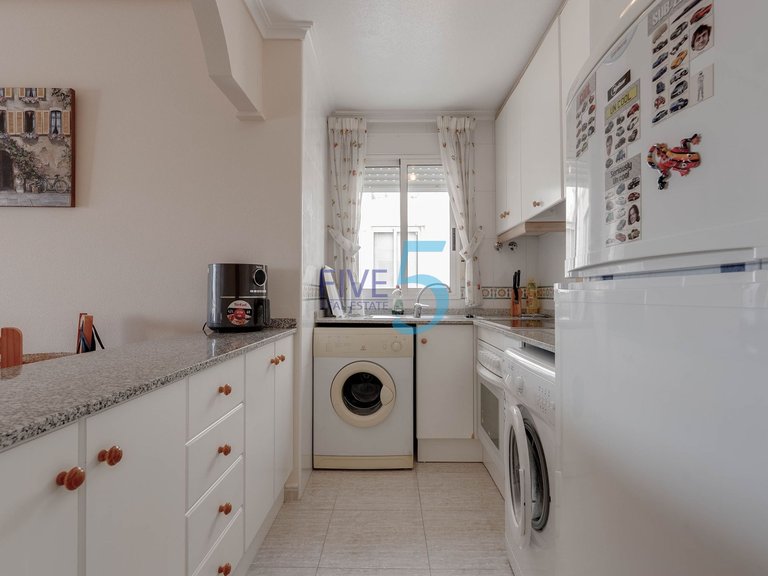 Apartment for Sale in Alicante, Valencia 7