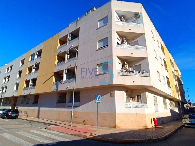 Apartment for Sale in Alicante, Valencia 2