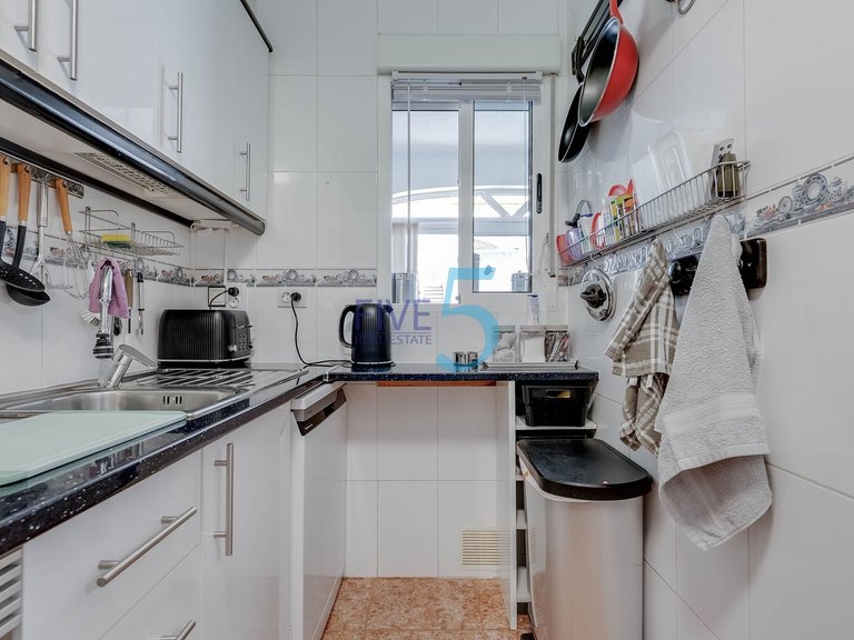 Apartment for Sale in Alicante, Valencia 10