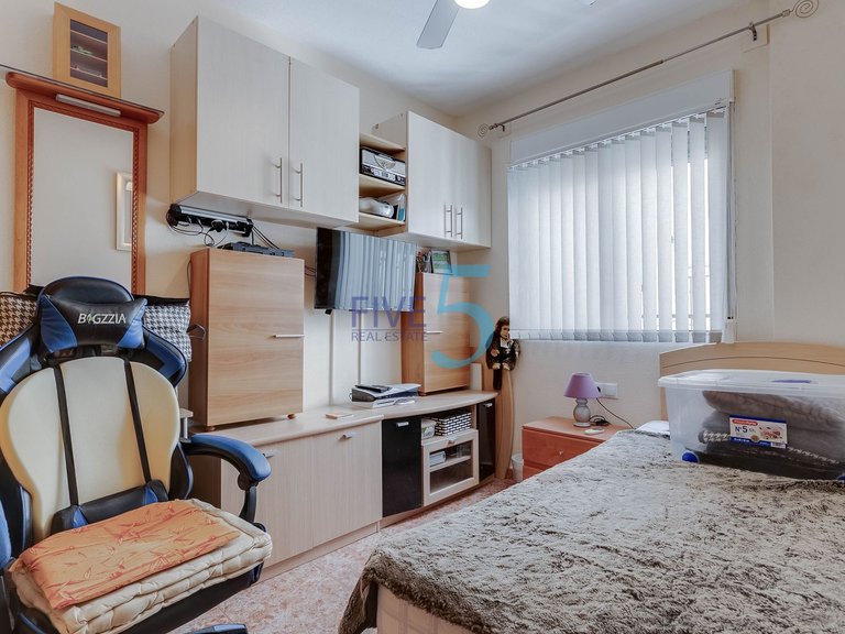 Apartment for Sale in Alicante, Valencia 15