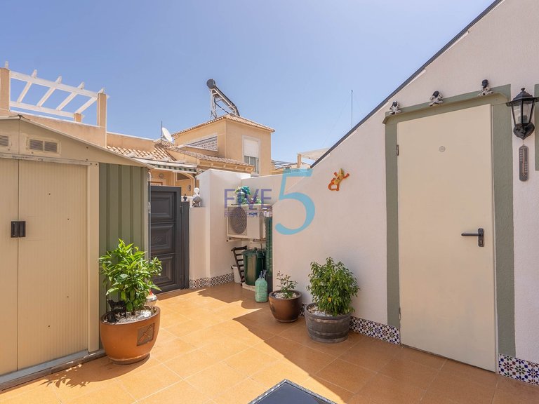 Apartment for Sale in Alicante, Valencia 18