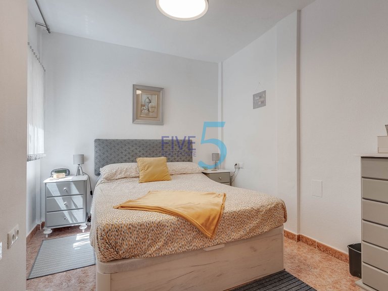 Apartment for Sale in Alicante, Valencia 12