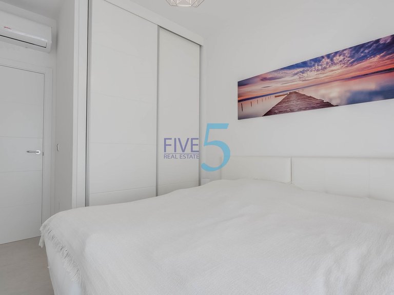 Apartment for Sale in Alicante, Valencia 16