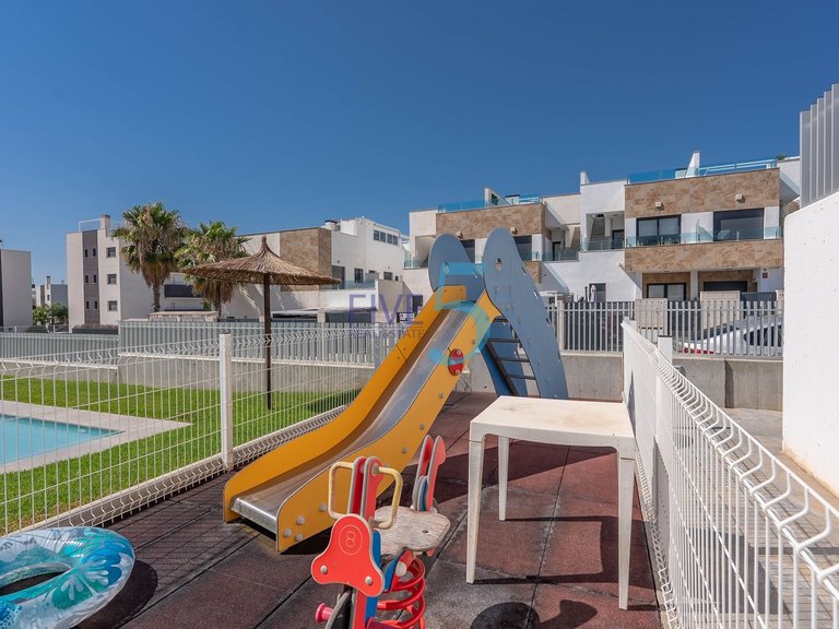 Apartment for Sale in Alicante, Valencia 3