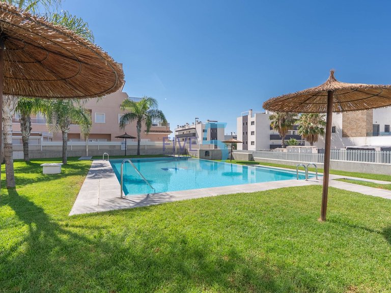 Apartment for Sale in Alicante, Valencia 2