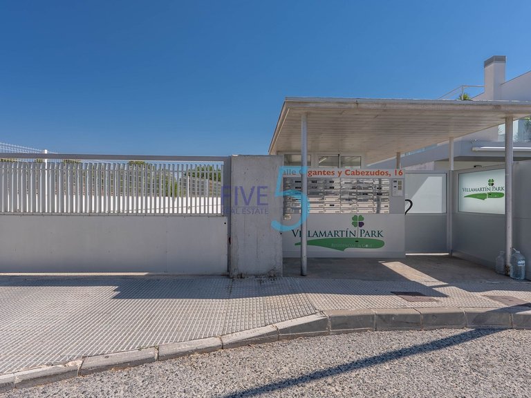 Apartment for Sale in Alicante, Valencia 35
