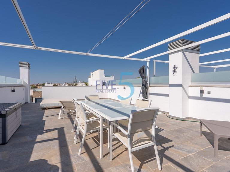 Apartment for Sale in Alicante, Valencia 22