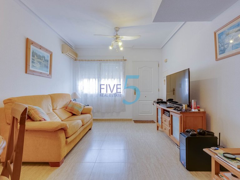 Villa for Sale in Alicante, Valencia 5