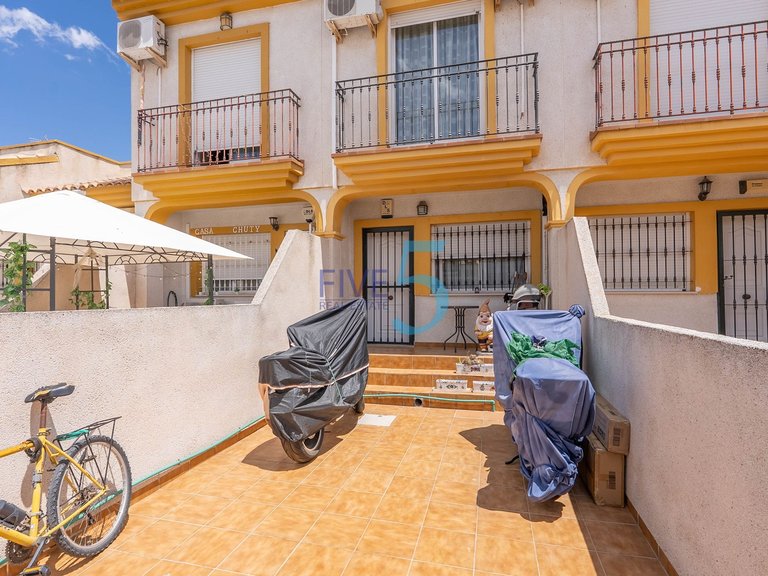 Villa for Sale in Alicante, Valencia 17