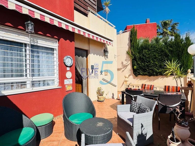 Villa for Sale in Alicante, Valencia 25