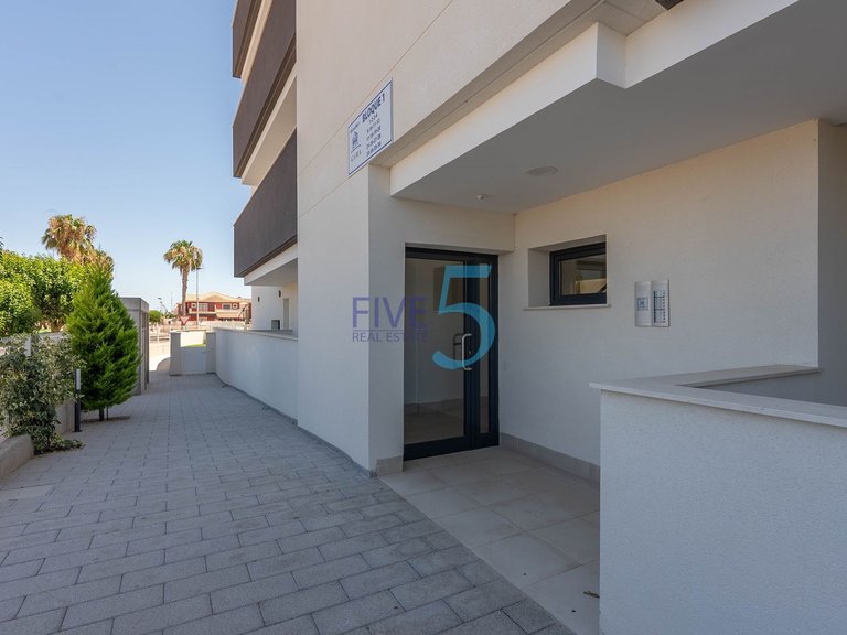 Apartment for Sale in Murcia, Murcia 28