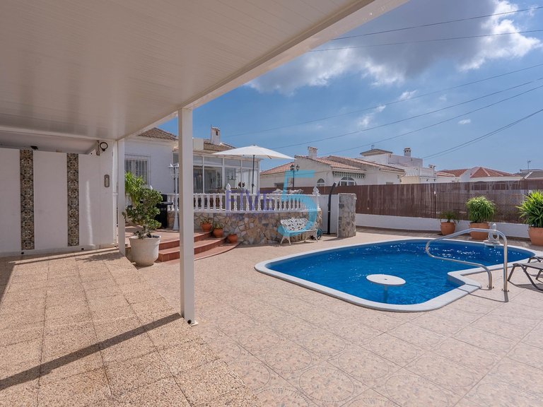 Villa for Sale in Alicante, Valencia 37