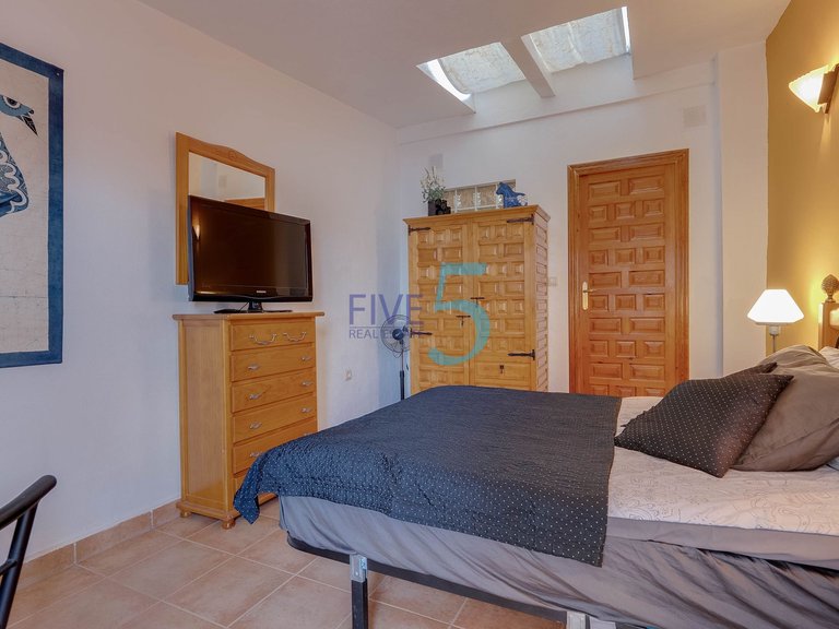 Villa for Sale in Alicante, Valencia 20