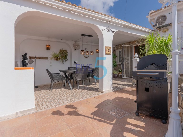 Villa for Sale in Alicante, Valencia 34